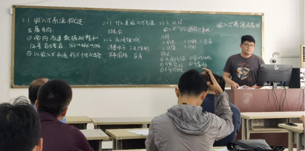 4b1c4df0ad924f90a589b4b7400c3b39.png 4b1c4df0ad924f90a589b4b7400c3b39.png